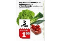 krop sla komkommer of cherrytomaatjes