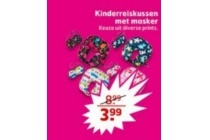 kinderreiskussen met masker