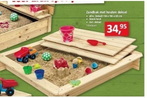 zandbak met houten deksel