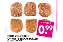grof volkoren of witte sesam bollen