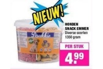 honden snack emmer