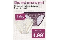 slips met zomerse print