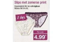 slips met zomerse print
