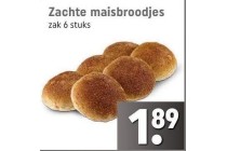 zachte maisbroodjes