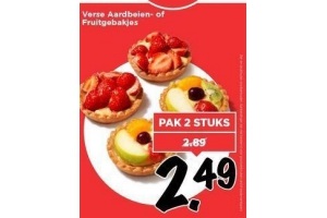 verse aardbeien of fruitgebakjes