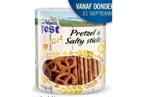 9 chips in de varianten gegrilde kip en kaas 200 g per zak 0 89 pretzels en zoute stokjes