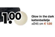 glow in the dark kattenballetje