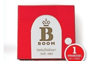 roze cake en gevulde koeken