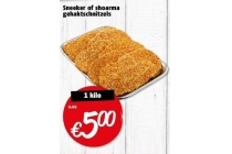 sneeker of shoarma gehaktschnitzels