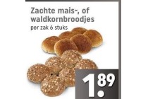 zachte maisbroodjes