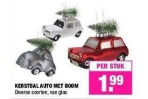 kerstbal auto met boom