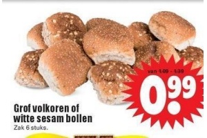 grof volkoren of witte sesam bollen
