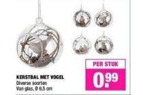 kerstbal met vogel