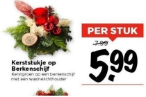 kerststukje op berkenschijf