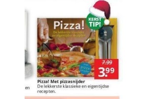 pizza met pizzasnijder