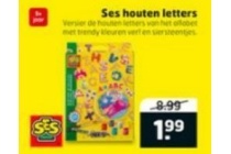 ses houten letters