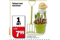 tuinset met narcissen