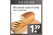 wit brood rond of knip