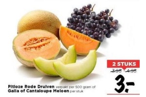 galia of cantaloupe meloen of pitloze rode druiven