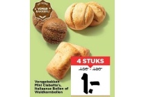 versgebakken mini ciabatta s italiaanse bollen of waldkornbollen