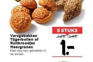 versgebakken tijgerbollen of ruitbroodjes meergranen