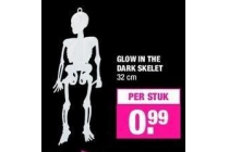 glow in the dark skelet