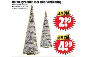 rotan pyramide met sfeerverlichting