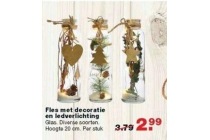 fles met decoratie en ledverlichting