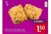 mini kaas uien broodjes