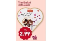 valentijnshart met bonbons