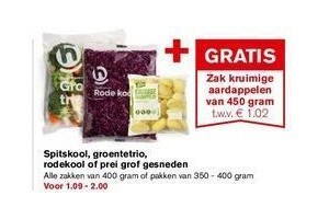 spitskool groentetrio rodekool of prei grof gesneden
