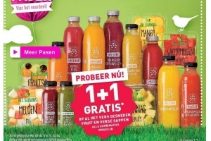 al het vers gesneden fruit en verse sappen