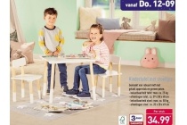 kindertafel met stoeltjes
