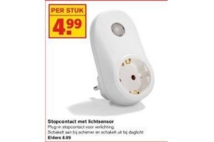 stopcontact met lichtsensor
