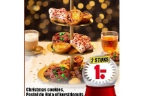 christmas cookies pastel de nata of kerstdonuts