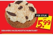 deka hazelnootschuimtaart